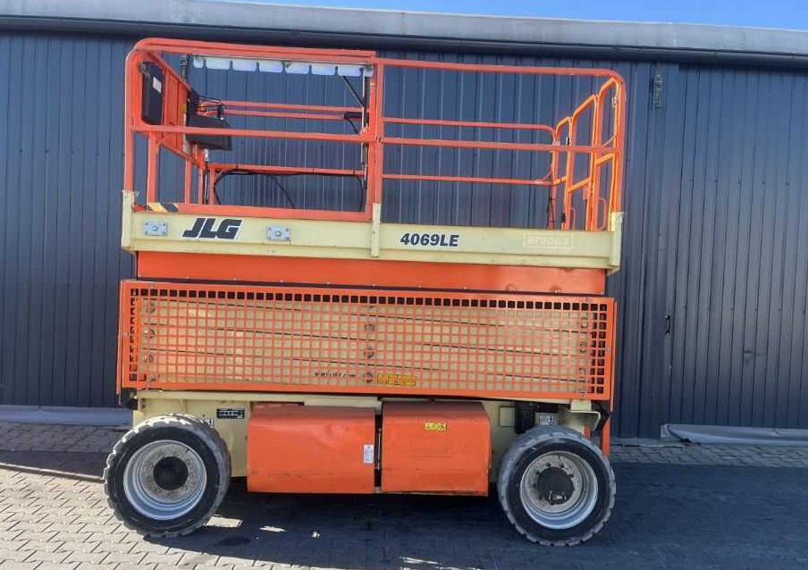 JLG 4069LE - Scissor lift: picture 2 JLG 4069LE - Scissor lift: picture 2