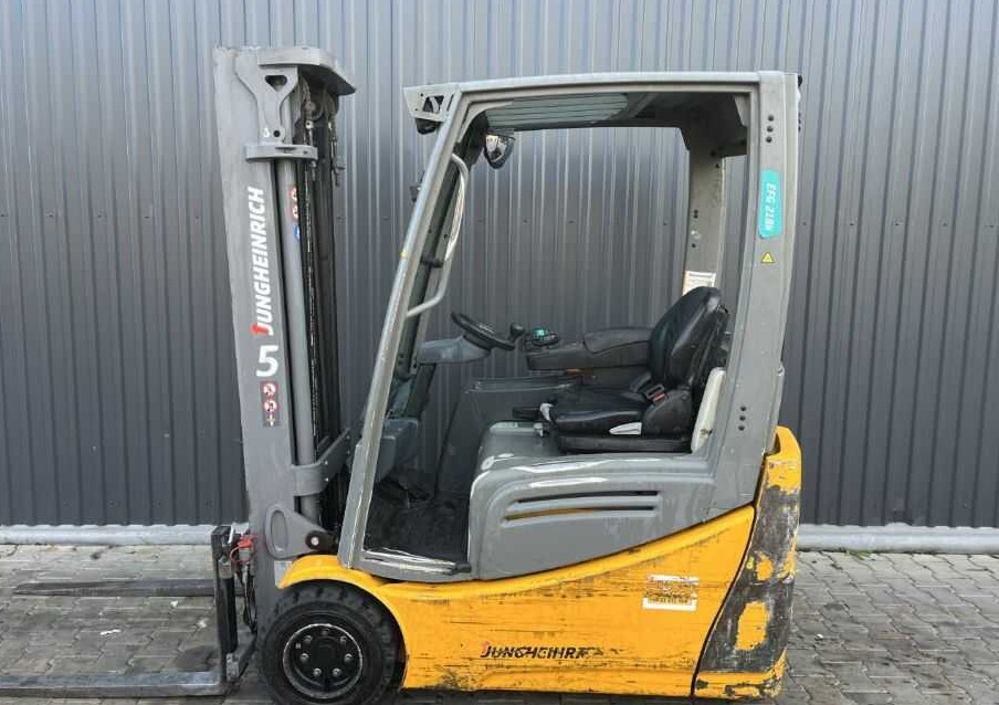 Jungheinrich EFG218k - Electric forklift: picture 2 Jungheinrich EFG218k - Electric forklift: picture 2