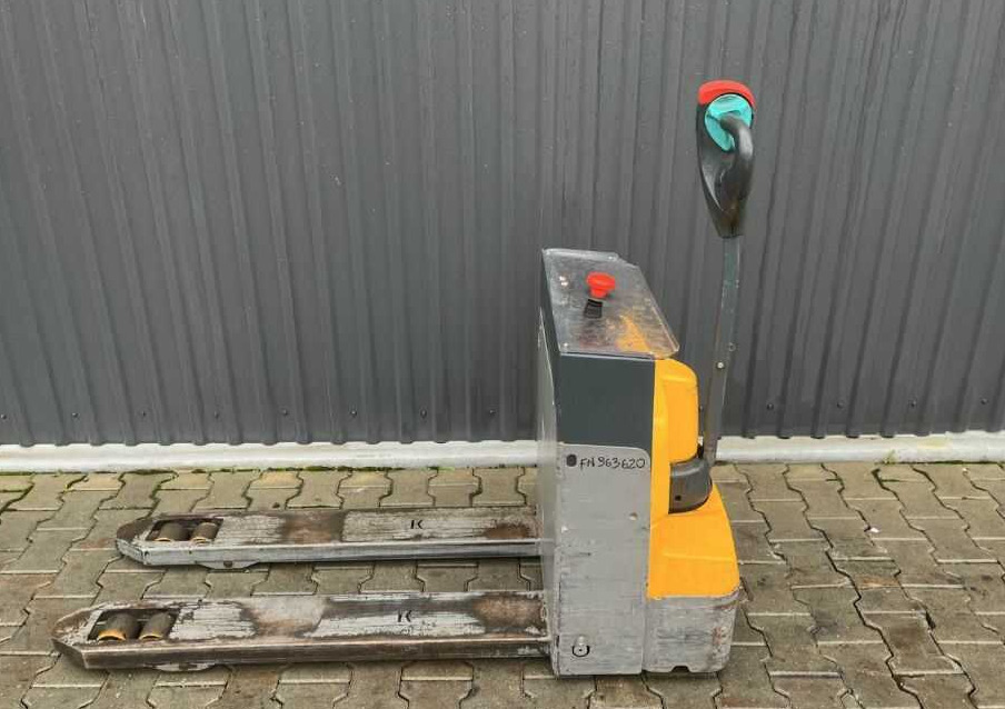 Jungheinrich EJEM13 - Pallet truck: picture 2 Jungheinrich EJEM13 - Pallet truck: picture 2