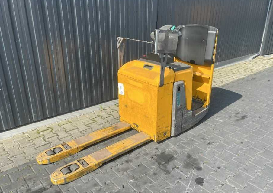 Jungheinrich ERE120 - Pallet truck: picture 1 Jungheinrich ERE120 - Pallet truck: picture 1