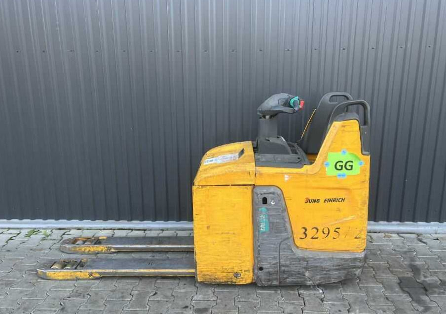 Jungheinrich ERE120 - Pallet truck: picture 2 Jungheinrich ERE120 - Pallet truck: picture 2
