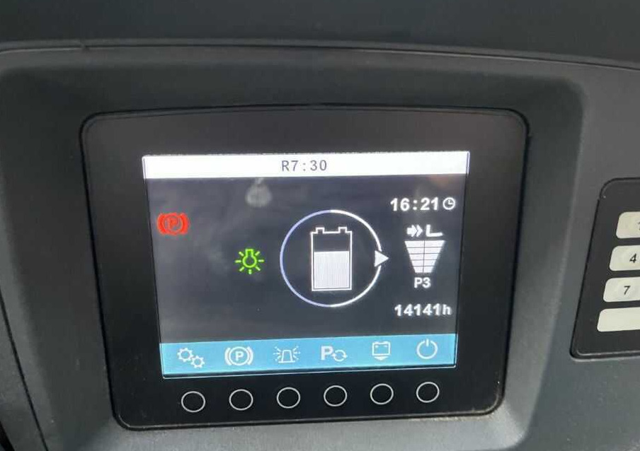 Jungheinrich ETV110 - Reach truck: picture 5 Jungheinrich ETV110 - Reach truck: picture 5