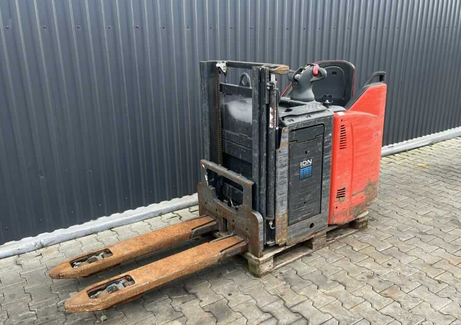 Linde D12HPSP - Stacker: picture 1 Linde D12HPSP - Stacker: picture 1