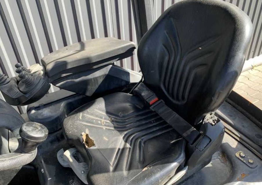 Electric forklift Linde E14-01: picture 8