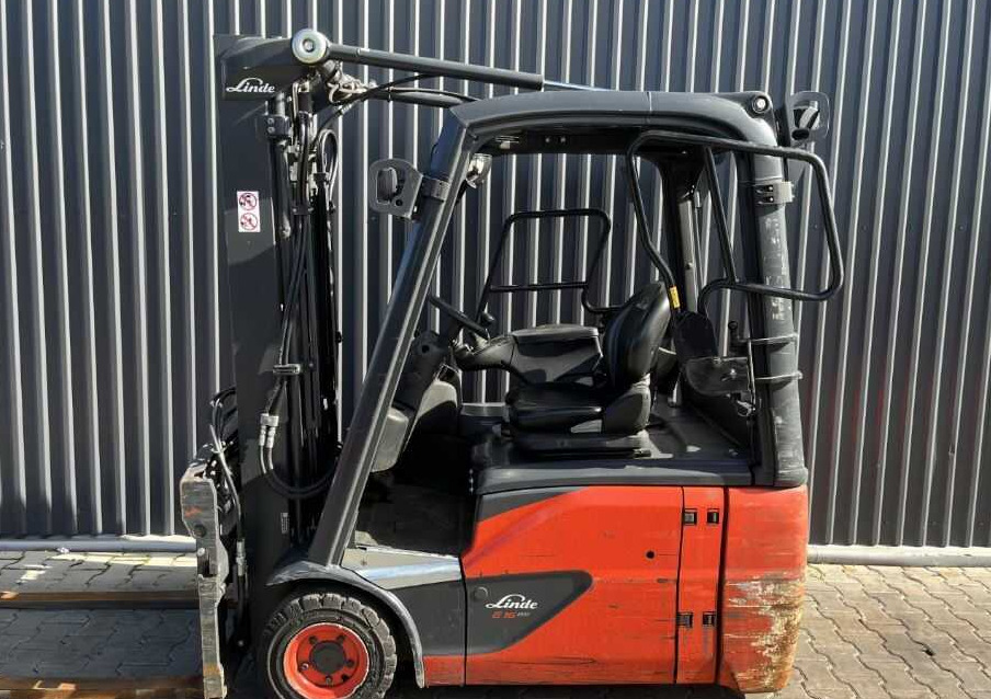 Linde E16-02 - Electric forklift: picture 2 Linde E16-02 - Electric forklift: picture 2
