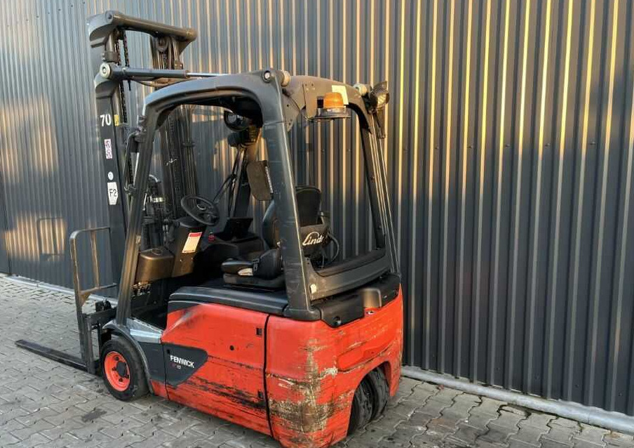 Linde E16-02 - Electric forklift: picture 3 Linde E16-02 - Electric forklift: picture 3