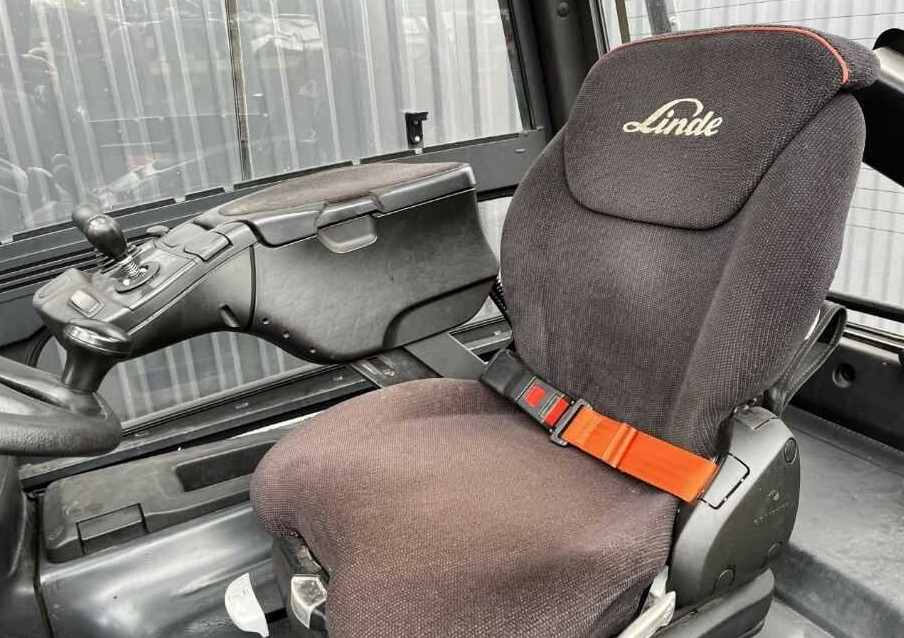 Electric forklift Linde E30HL-01/600: picture 7 Electric forklift Linde E30HL-01/600: picture 7