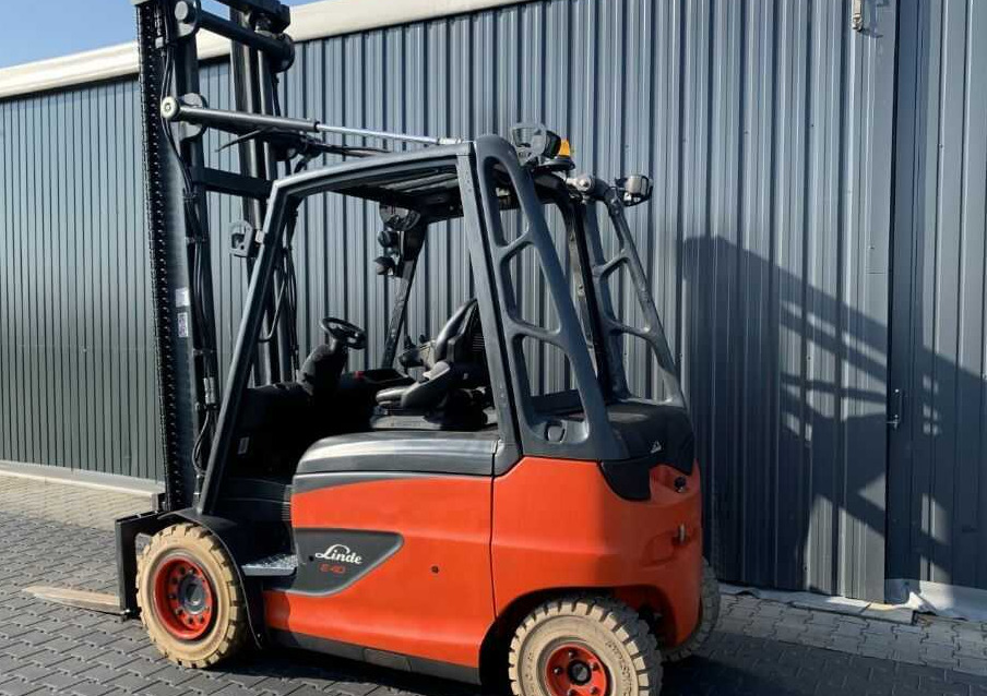 Linde E40H-01/600 - Electric forklift: picture 3 Linde E40H-01/600 - Electric forklift: picture 3