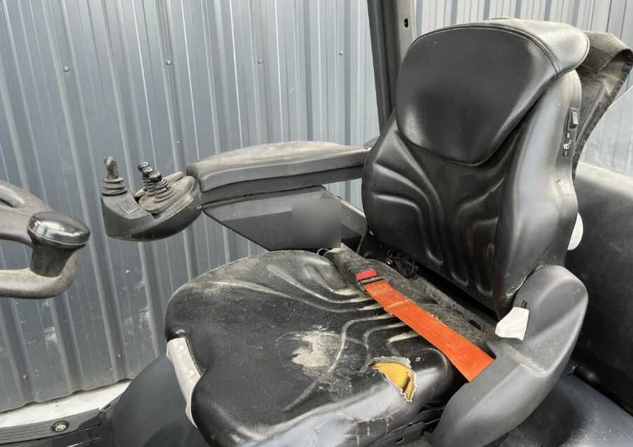 LPG forklift Linde H16T-01: picture 6