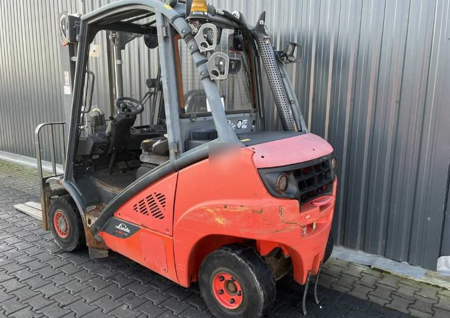 Linde H25D-02 - Diesel forklift: picture 3 Linde H25D-02 - Diesel forklift: picture 3