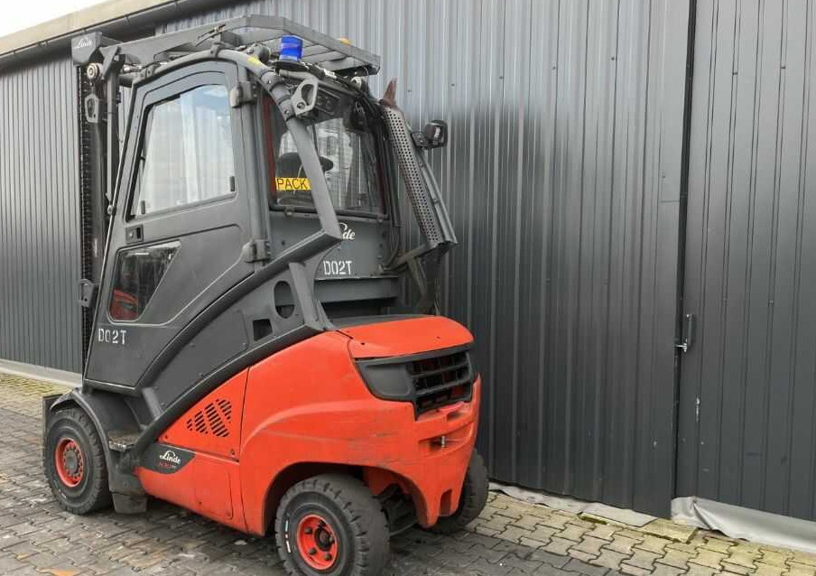 Linde H30D-02 - Diesel forklift: picture 3 Linde H30D-02 - Diesel forklift: picture 3