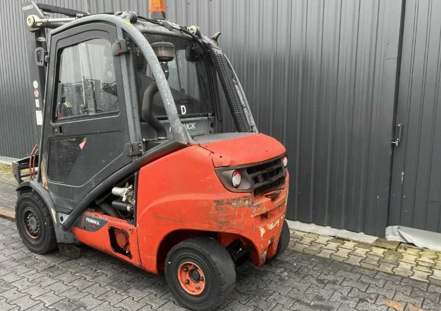 Linde H35D-02 - Diesel forklift: picture 3 Linde H35D-02 - Diesel forklift: picture 3