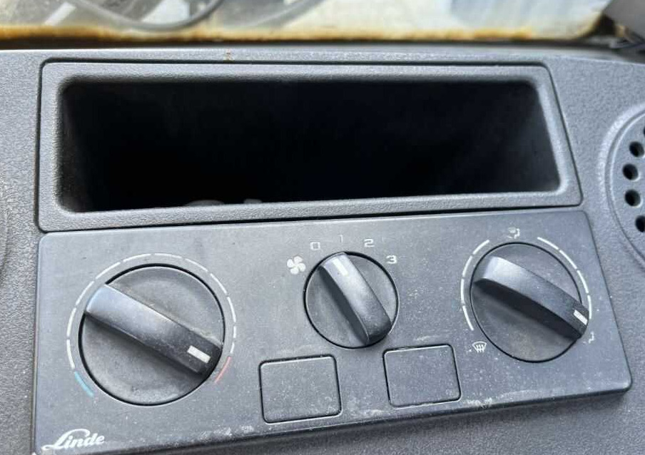 Linde H35D-02 - Diesel forklift: picture 3 Linde H35D-02 - Diesel forklift: picture 3