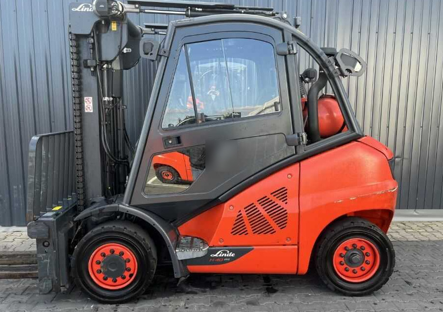 Linde H40T-02 - LPG forklift: picture 2 Linde H40T-02 - LPG forklift: picture 2