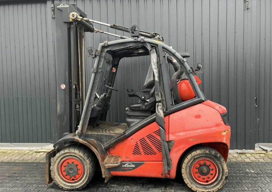 Linde H40T-02 - LPG forklift: picture 2 Linde H40T-02 - LPG forklift: picture 2
