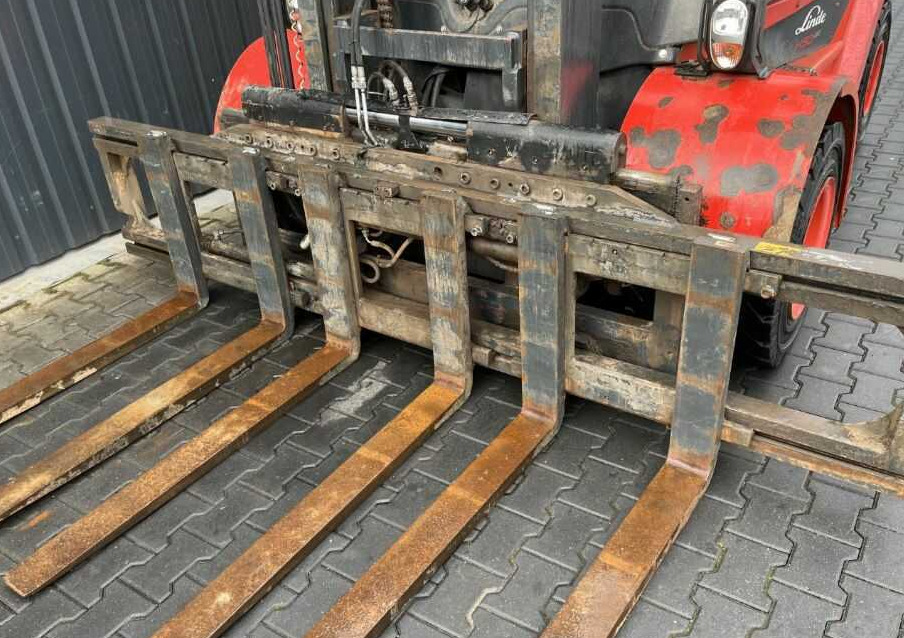 Diesel forklift Linde H50D-03: picture 10