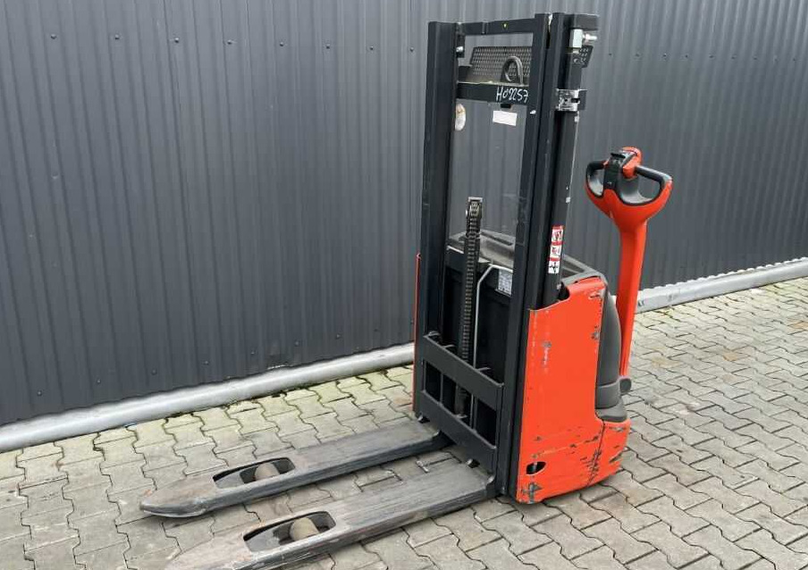 Linde L10 - Stacker: picture 1 Linde L10 - Stacker: picture 1