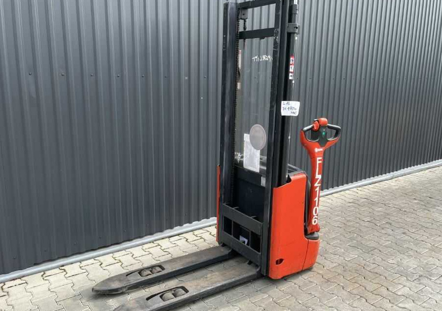Linde L10 - Stacker: picture 1 Linde L10 - Stacker: picture 1