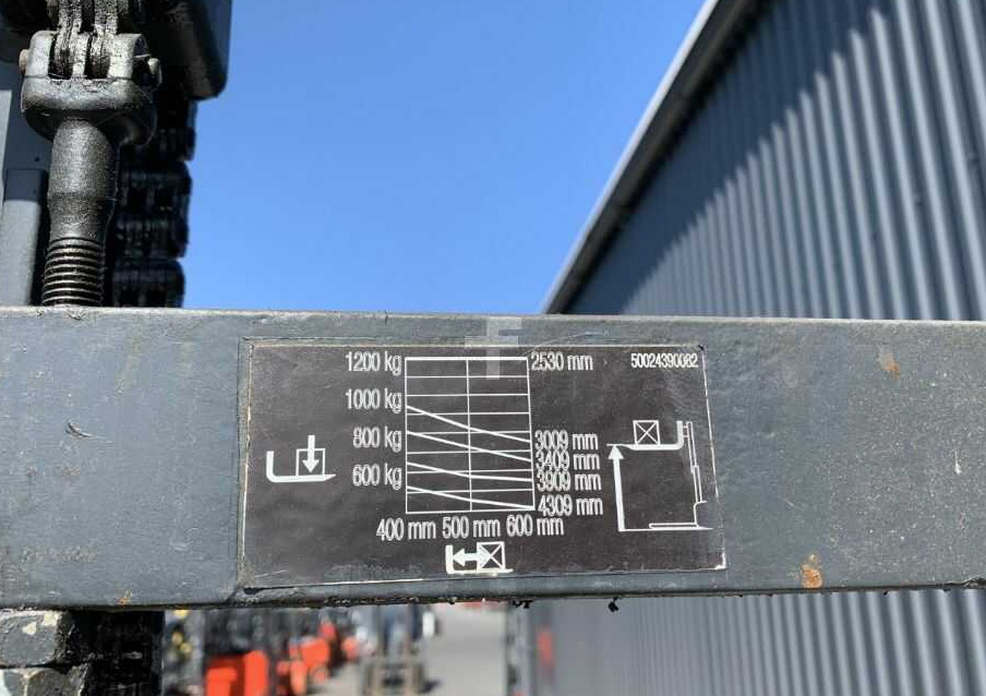 Linde L12 - Stacker: picture 5 Linde L12 - Stacker: picture 5