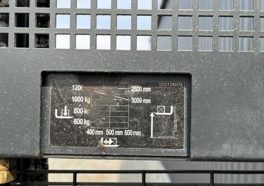 Linde L12 - Stacker: picture 5 Linde L12 - Stacker: picture 5