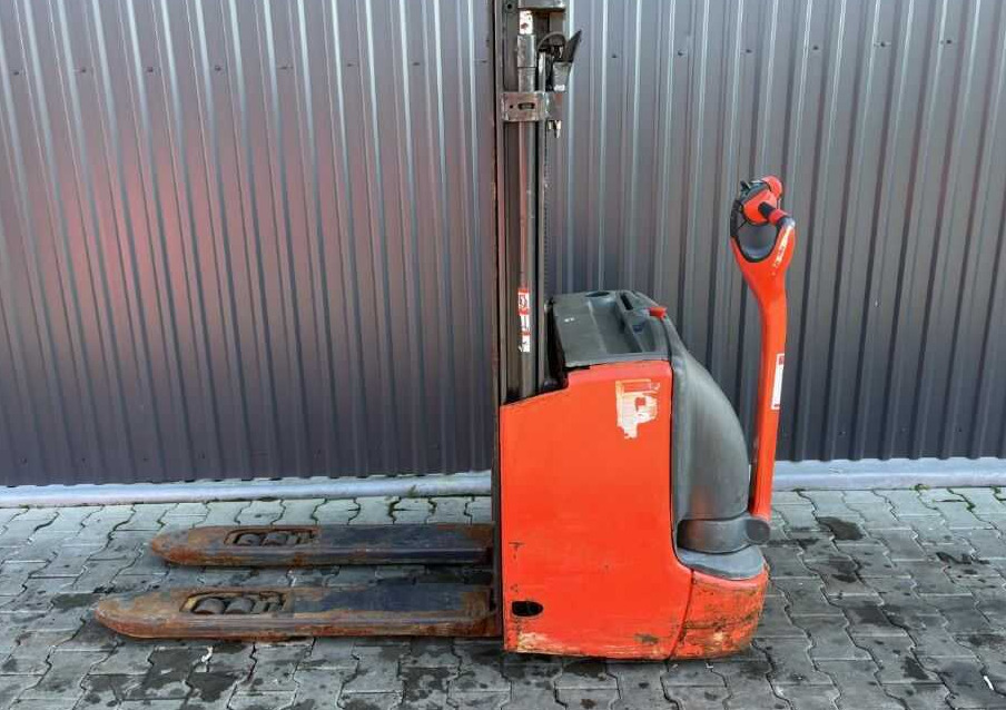 Linde L12L - Stacker: picture 2 Linde L12L - Stacker: picture 2