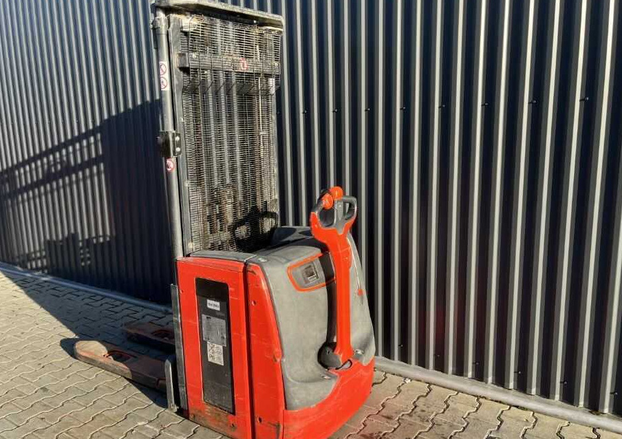 Linde L14 - Stacker: picture 3 Linde L14 - Stacker: picture 3