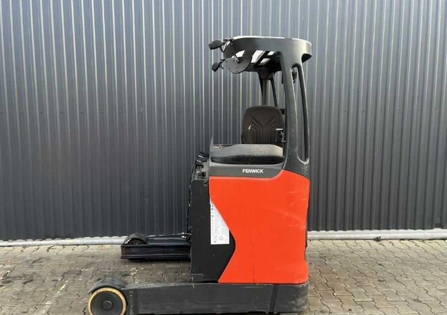 Linde R14HD-01 - Reach truck: picture 2 Linde R14HD-01 - Reach truck: picture 2