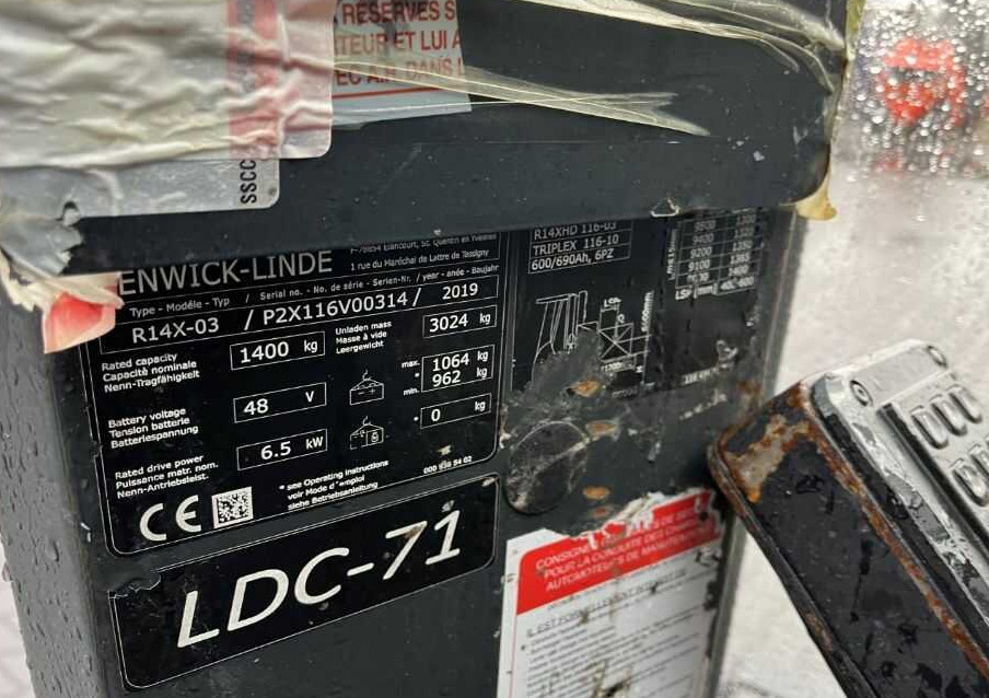 Linde R14X - Reach truck: picture 4 Linde R14X - Reach truck: picture 4