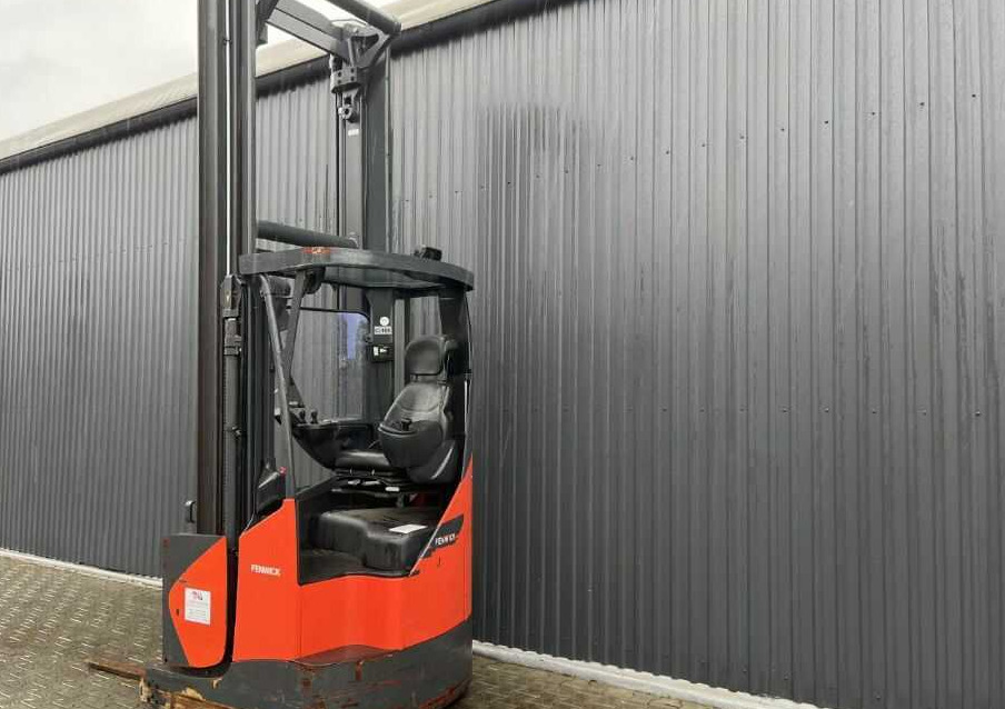Linde R14X - Reach truck: picture 3 Linde R14X - Reach truck: picture 3