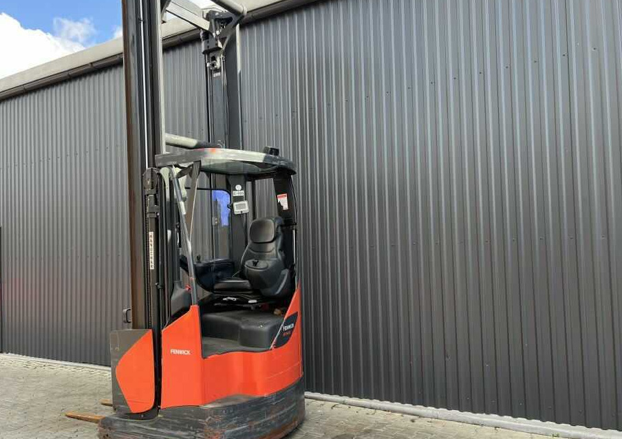 Linde R14X - Reach truck: picture 3 Linde R14X - Reach truck: picture 3