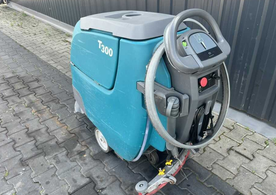 Tennant T300 - Scrubber dryer: picture 3 Tennant T300 - Scrubber dryer: picture 3
