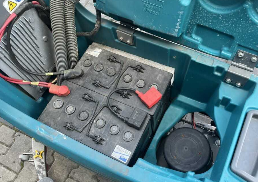 Tennant T300 - Scrubber dryer: picture 5 Tennant T300 - Scrubber dryer: picture 5