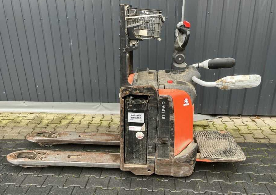 Toyota LPE200 - Pallet truck: picture 2 Toyota LPE200 - Pallet truck: picture 2