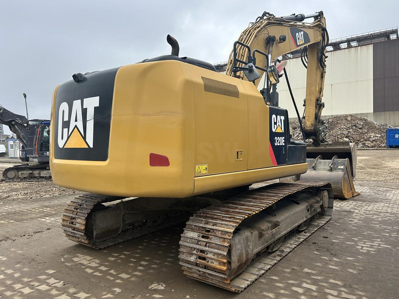 Caterpillar - Excavator: picture 1 Caterpillar - Excavator: picture 1