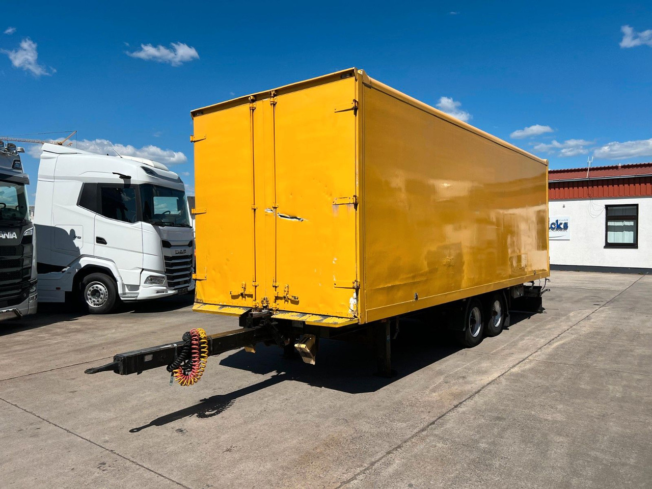 Spier ZGL255 * KOFFER * LUFT * BPW * DURCHLADER - Closed box trailer: picture 1 Spier ZGL255 * KOFFER * LUFT * BPW * DURCHLADER - Closed box trailer: picture 1