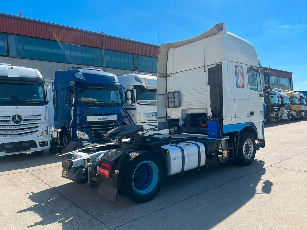 DAF XF 105.460 * VERST.SATTELKUPP * ANALOGTACHO * - Tractor unit: picture 5 DAF XF 105.460 * VERST.SATTELKUPP * ANALOGTACHO * - Tractor unit: picture 5