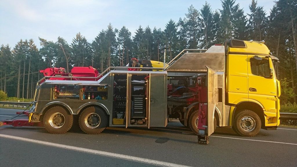 Mercedes-Benz Arocs 4163 8x4 G&G Heavy Wrecker Mercedes-Benz Arocs 4163 8x4 G&G Heavy Wrecker - Tow truck: picture 3 Mercedes-Benz Arocs 4163 8x4 G&G Heavy Wrecker Mercedes-Benz Arocs 4163 8x4 G&G Heavy Wrecker - Tow truck: picture 3