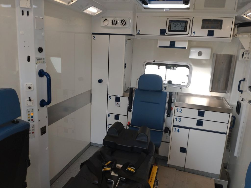 Mercedes-Benz Sprinter 519 / ATM 0km 4x on Stock - Ambulance: picture 4 Mercedes-Benz Sprinter 519 / ATM 0km 4x on Stock - Ambulance: picture 4