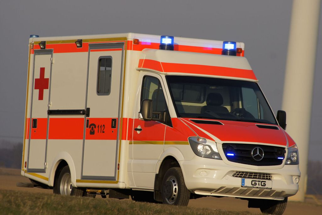 Mercedes-Benz Sprinter 519 ATM 0km / Power Load / Garantie Mercedes-Benz Sprinter 519 ATM 0km / Power Load / Garantie - Ambulance: picture 2 Mercedes-Benz Sprinter 519 ATM 0km / Power Load / Garantie Mercedes-Benz Sprinter 519 ATM 0km / Power Load / Garantie - Ambulance: picture 2