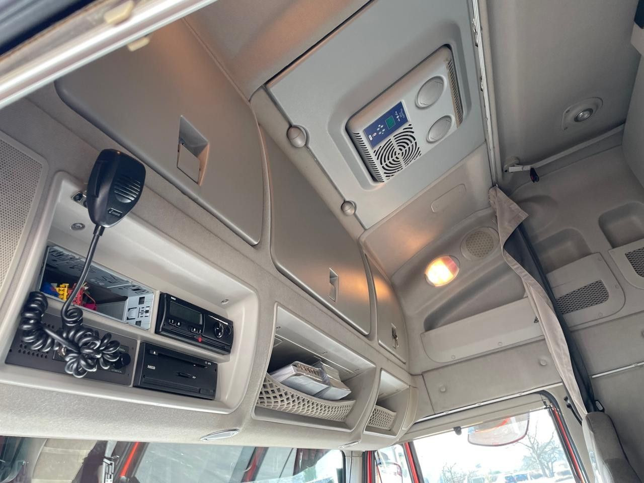 Curtainsider truck Iveco Stralis AS260S42Y/FP GV Euro6 Intarder Klima AHK: picture 10