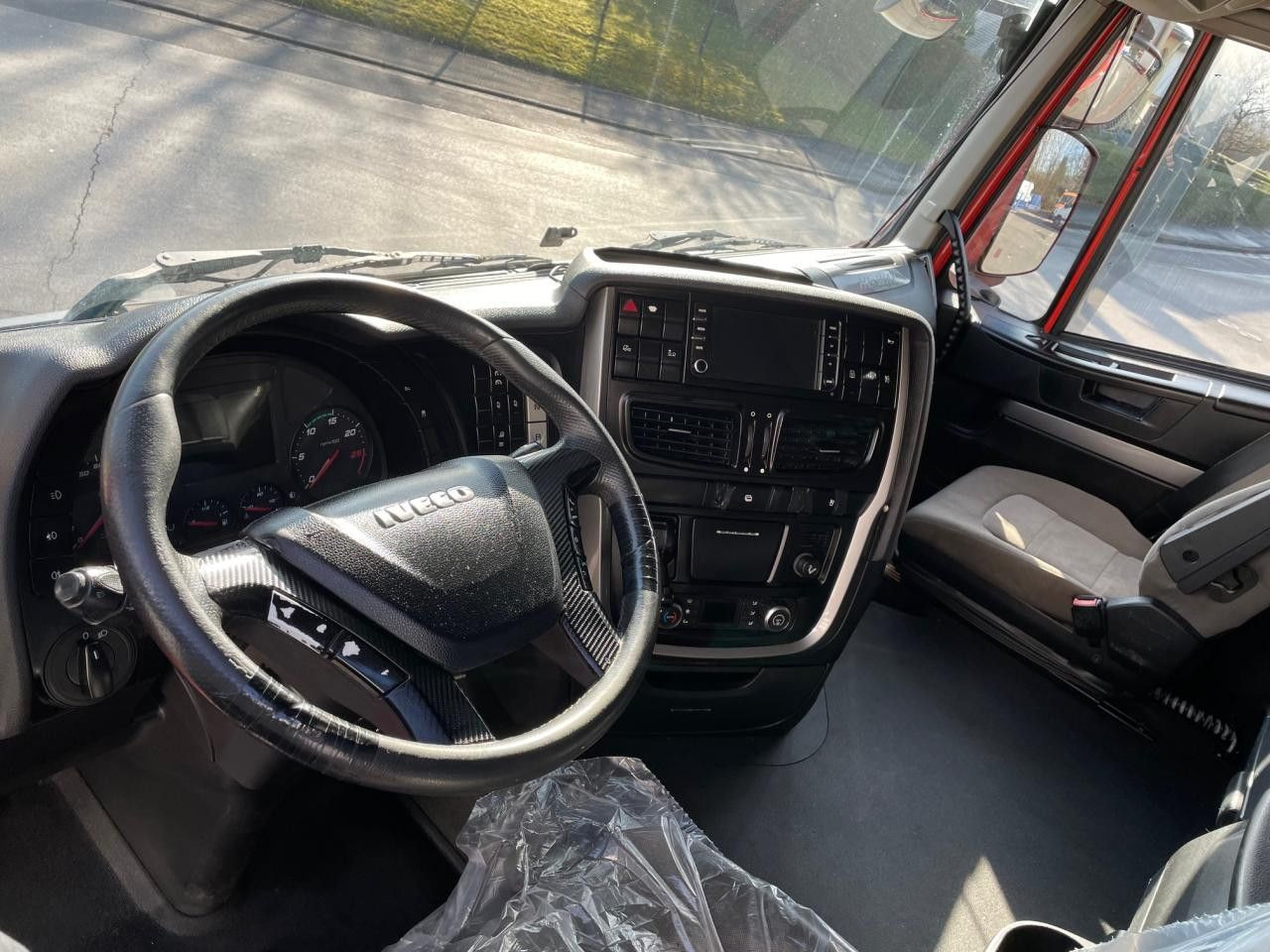 Curtainsider truck Iveco Stralis AS260S42Y/FP GV Euro6 Intarder Klima AHK: picture 11