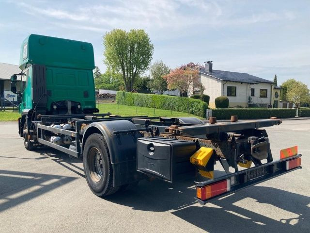 Iveco Stralis AT190S31/FP CM TOPSLEEPER Euro5 Intarder - Container transporter/ Swap body truck: picture 5 Iveco Stralis AT190S31/FP CM TOPSLEEPER Euro5 Intarder - Container transporter/ Swap body truck: picture 5
