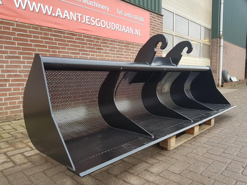 AGM Baggerbak 3 meter breed CW 3 - Bucket: picture 3 AGM Baggerbak 3 meter breed CW 3 - Bucket: picture 3