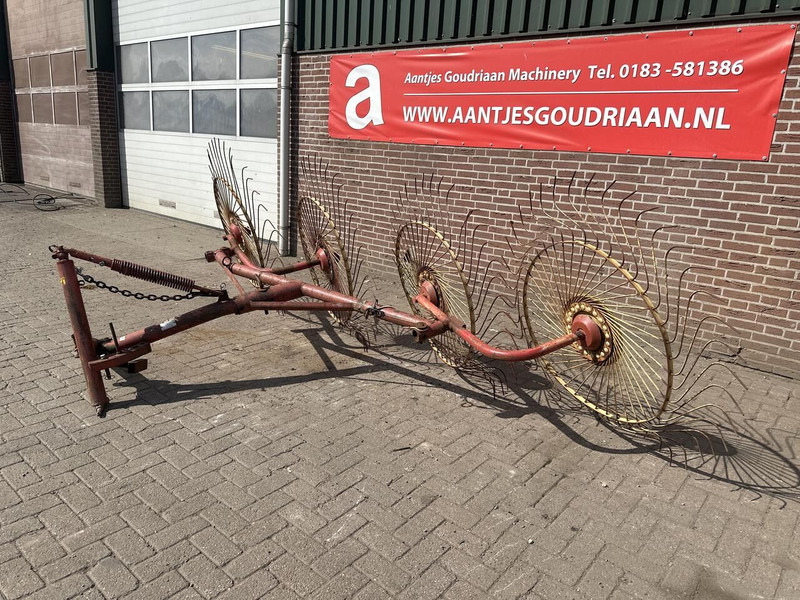 Onbekend - Tedder/ Rake: picture 2 Onbekend - Tedder/ Rake: picture 2