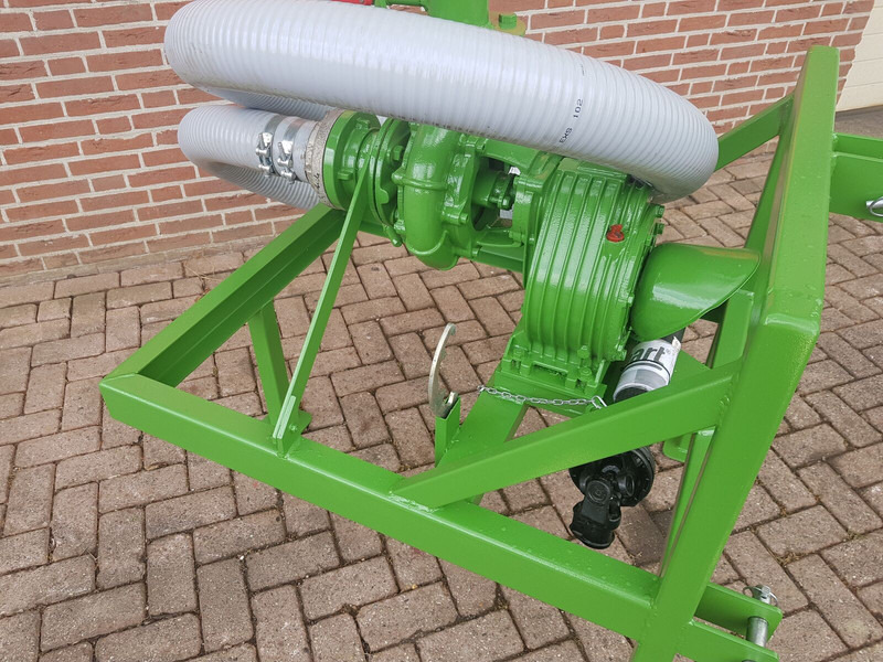 Onbekend  - Water pump: picture 2 Onbekend  - Water pump: picture 2