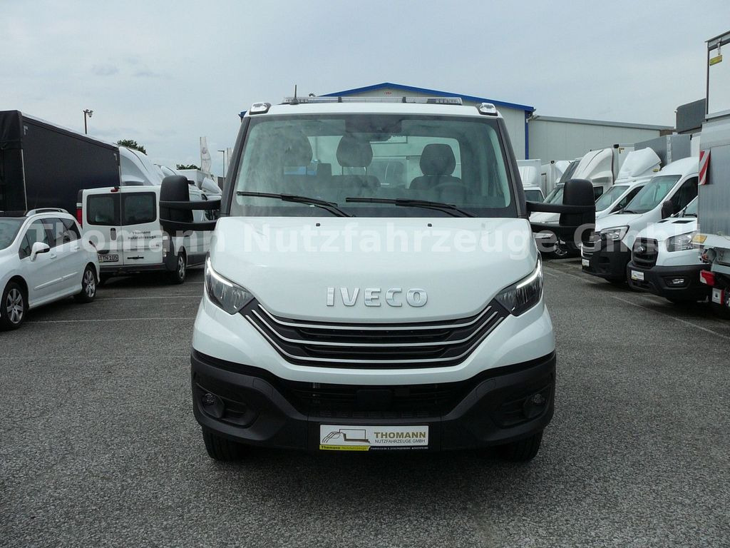 Iveco DAILY 70C18 Schiebeplateu Hubbrille Luftfed Navi - Tow truck, Van: picture 4 Iveco DAILY 70C18 Schiebeplateu Hubbrille Luftfed Navi - Tow truck, Van: picture 4