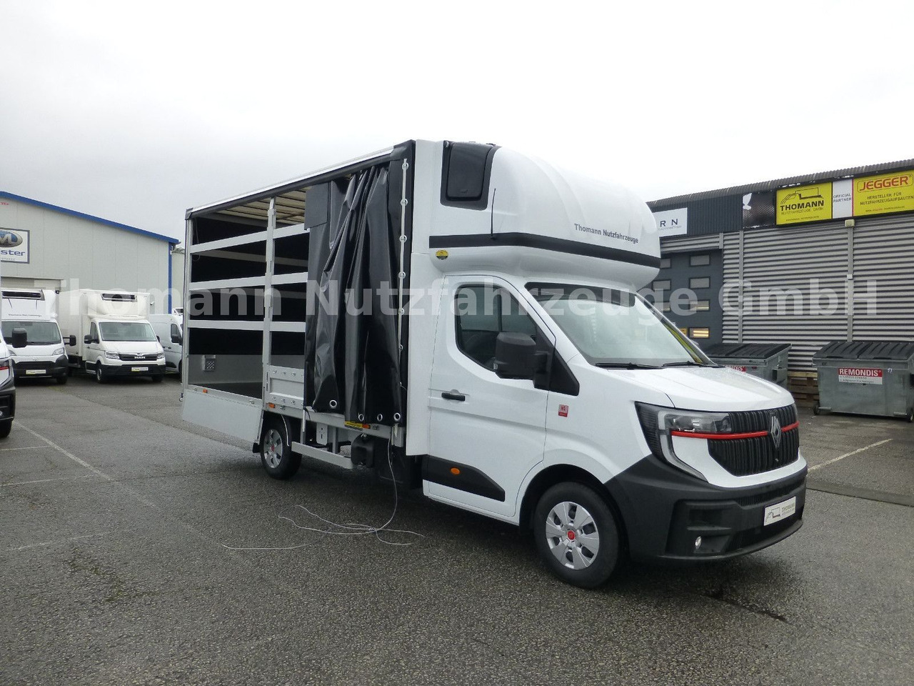 Renault NEW Master Pritsche Plane Schlafkabine - Curtain side van: picture 1 Renault NEW Master Pritsche Plane Schlafkabine - Curtain side van: picture 1