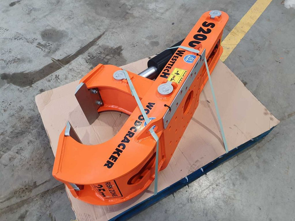 Westtech Woodcracker S200 / Wurzelstockschere Westtech Woodcracker S200 / Wurzelstockschere - Attachment for Forestry equipment: picture 5 Westtech Woodcracker S200 / Wurzelstockschere Westtech Woodcracker S200 / Wurzelstockschere - Attachment for Forestry equipment: picture 5