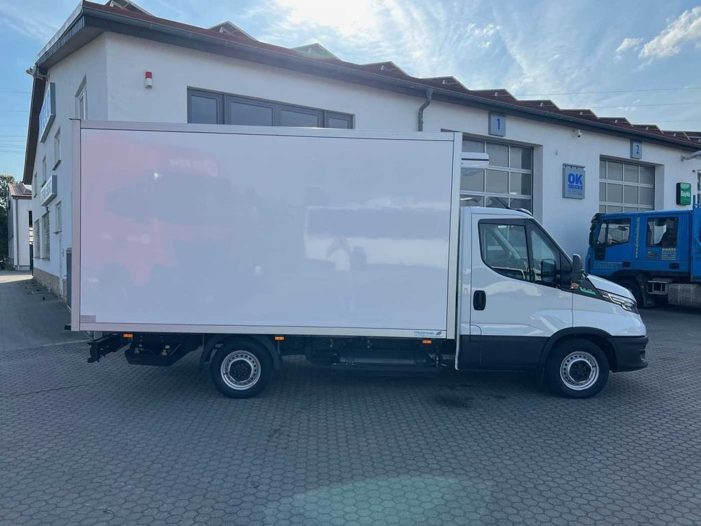 Iveco 35S14 A8 CNG Koffer *3-Sitze*Klima*Automatik* - Refrigerated van: picture 3 Iveco 35S14 A8 CNG Koffer *3-Sitze*Klima*Automatik* - Refrigerated van: picture 3