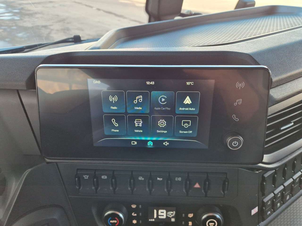 Leasing of  Iveco AD200X46/P HR OFF Palfinger PK 12.501 Funk AHK Iveco AD200X46/P HR OFF Palfinger PK 12.501 Funk AHK: picture 26 Leasing of  Iveco AD200X46/P HR OFF Palfinger PK 12.501 Funk AHK Iveco AD200X46/P HR OFF Palfinger PK 12.501 Funk AHK: picture 26